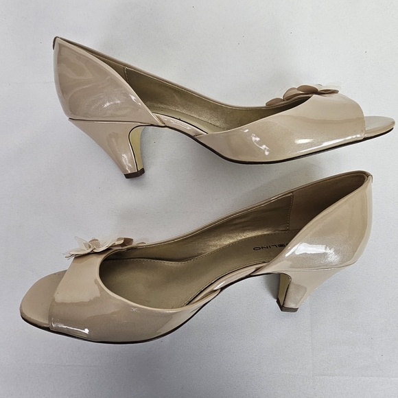 Bandolino Women's Pemberly D'Orsay Pump Nude Sz 9 Vanilla Girl Coquette Neutral - Picture 7 of 10